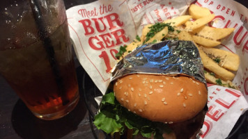 Red Robin Gourmet Burgers And Brews