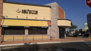 California Pizza Kitchen At 29th Street