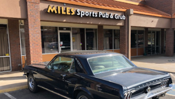 Miles Sports Pub Grub