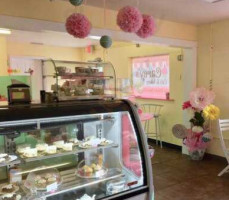 Carey's Cakes Tea House