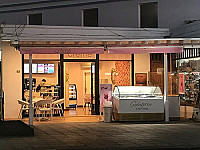 Creme Cafe