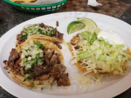 Tacos Y Nieves Calvillo