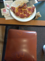 Round Table Pizza