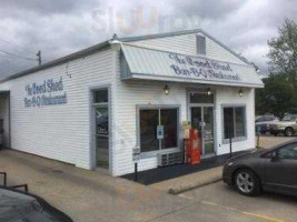 Woodshed Bar B Que Restaurant