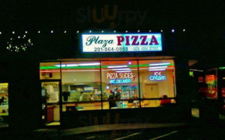 Plaza Pizza