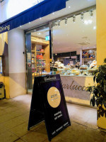 Carluccio's