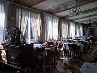 Les Cedres