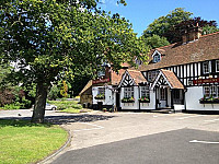 The Queens Head