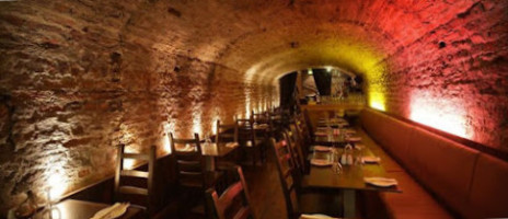 Caverna Italian Restaurant and Wine Bar