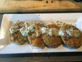 Desi Romano's Sports Grill