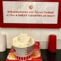 Freddys Frozen Custard Steakburgers