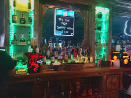 Uncle T's Kitchen And Swamp Lounge