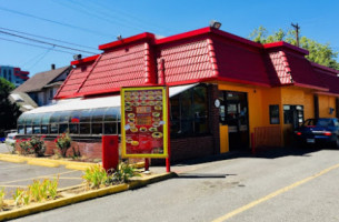 Dos Hermanos Taqueria