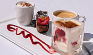 Le Cafe Blanc