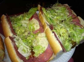 Sid's Super Submarines