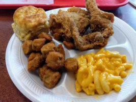 Lee's Famous Recipe Chicken