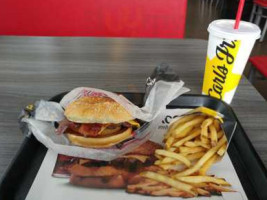 Carl's Jr.