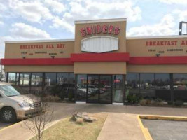 Sniders Buffet And Grill