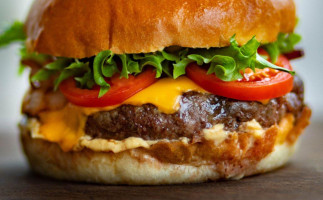 Big Red Restaurant And Sports Bar