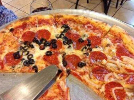 2 Cousins Pizza