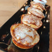 Noble Roman's Craft Pizza Pub