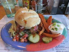 Teluwut Grille House Pub