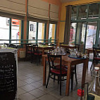 La Cigale Et Le Fournil