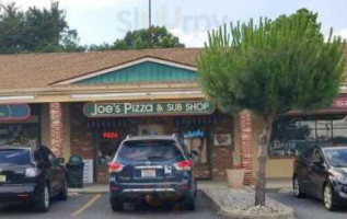 Joe's Pizza