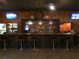 Outlaw Saloon