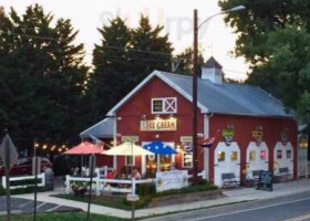 Little Red Barn Ice Cream Cafe