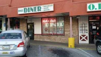 Pines Diner