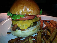 Boundary Kitchen & Brewhouse