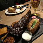 Montana's BBQ & Bar - Barrie South