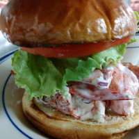 Roberto's Real American Tavern