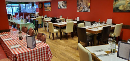 Uno's Trattoria Pizzeria