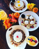 Demetris Woodstone Taverna