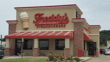 Freddy's Frozen Custard Steakburgers