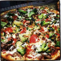 Green Olive Kosher Pizza