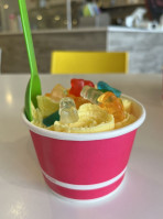 Snowy Rolls Ice Cream