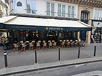 Le Corner Cafe