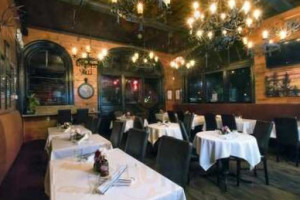 The Bistro At The Everett