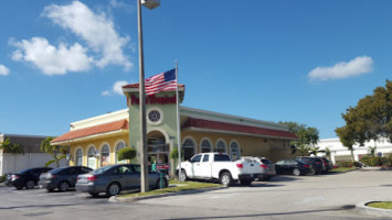 Pollo Tropical