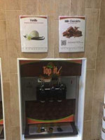 Top It Frozen Yogurt Cafe