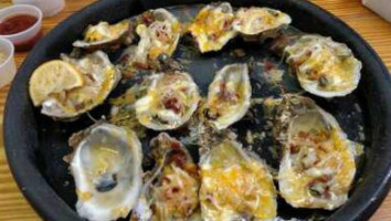 Lynn’s Quality Oysters