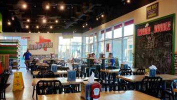 Mooyah Burgers, Fries & Shakes