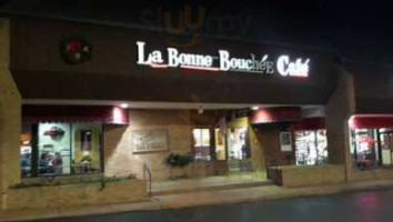 La Bonne Bouchee Patisserie Cafe