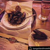 Elsmere BBQ & Wood Grill