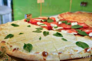 Gotta Getta Pizza
