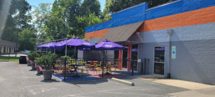 Blue Rock Pizza And Tap