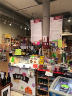 4 Square Cafe And Gifts